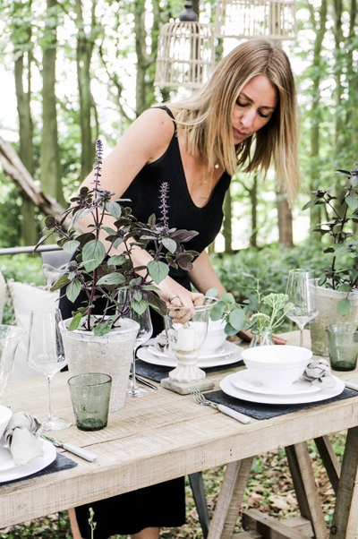 SPOTLIGHT SUNDAY// Klara from Attic Birds