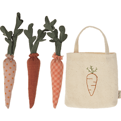 Maileg Carrots in shopping bag